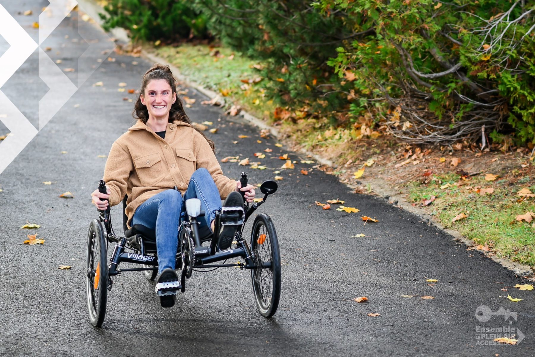 Étudiante sur une chaise roulante