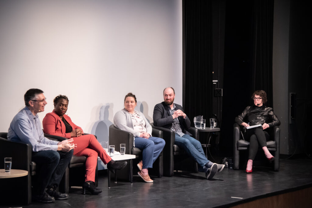 Photo du panel d'experts lors de l'activité de réflexion entourant ChatGPT.
