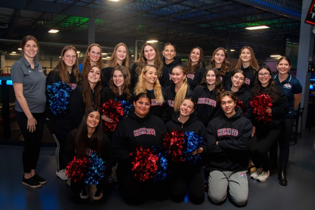 Cheerleading_Cheminots_equipe et entraineuses